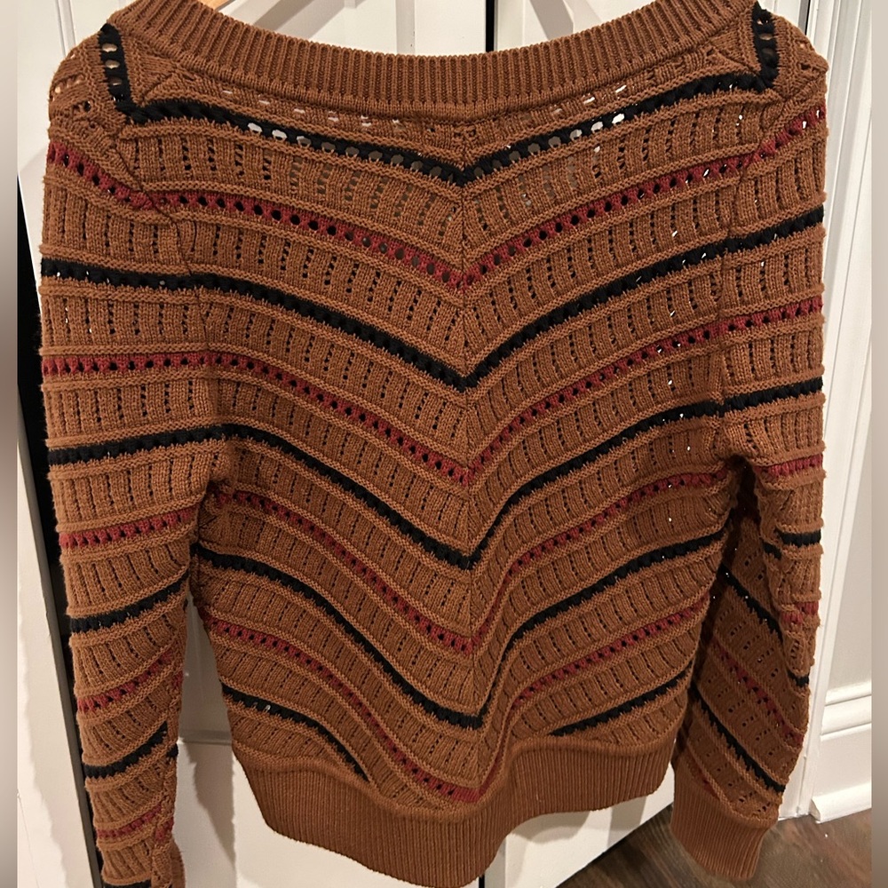 Evereve Brown V-Neck Openwork Sweater with Black and Red Stripes - Picture 2 of 3